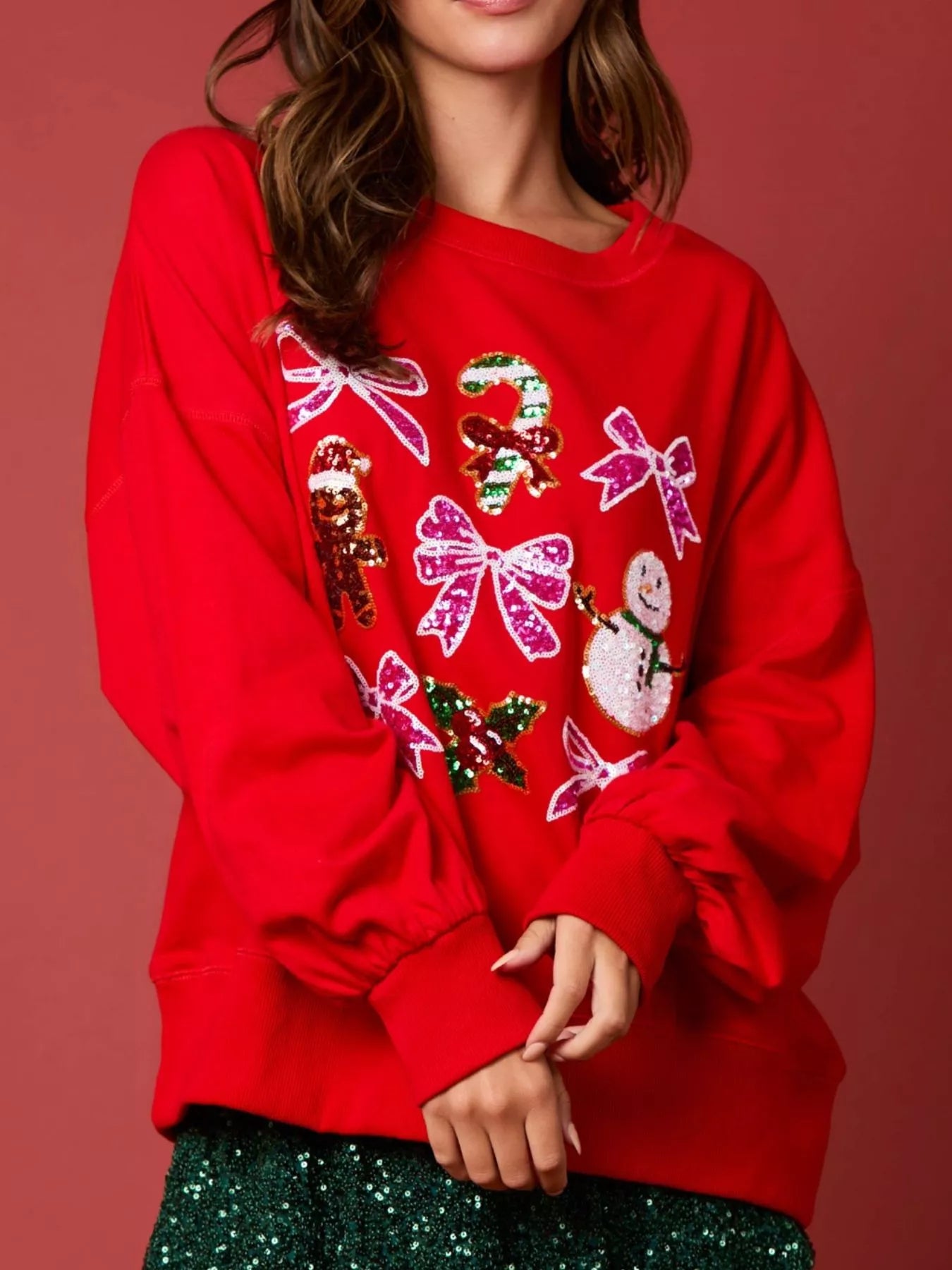 Round Neck Sweatshirt with Christmas Sequin Bow