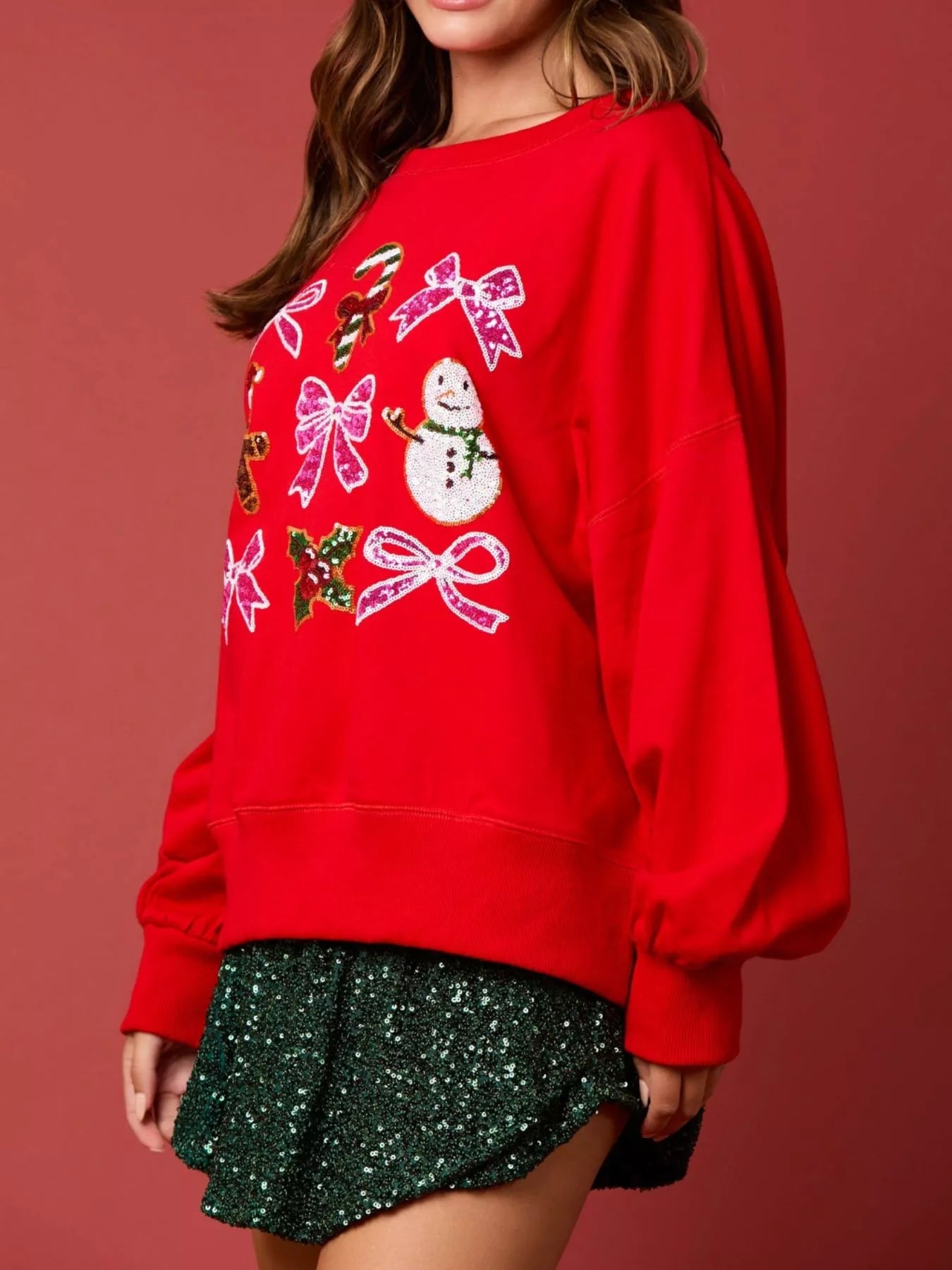 Round Neck Sweatshirt with Christmas Sequin Bow