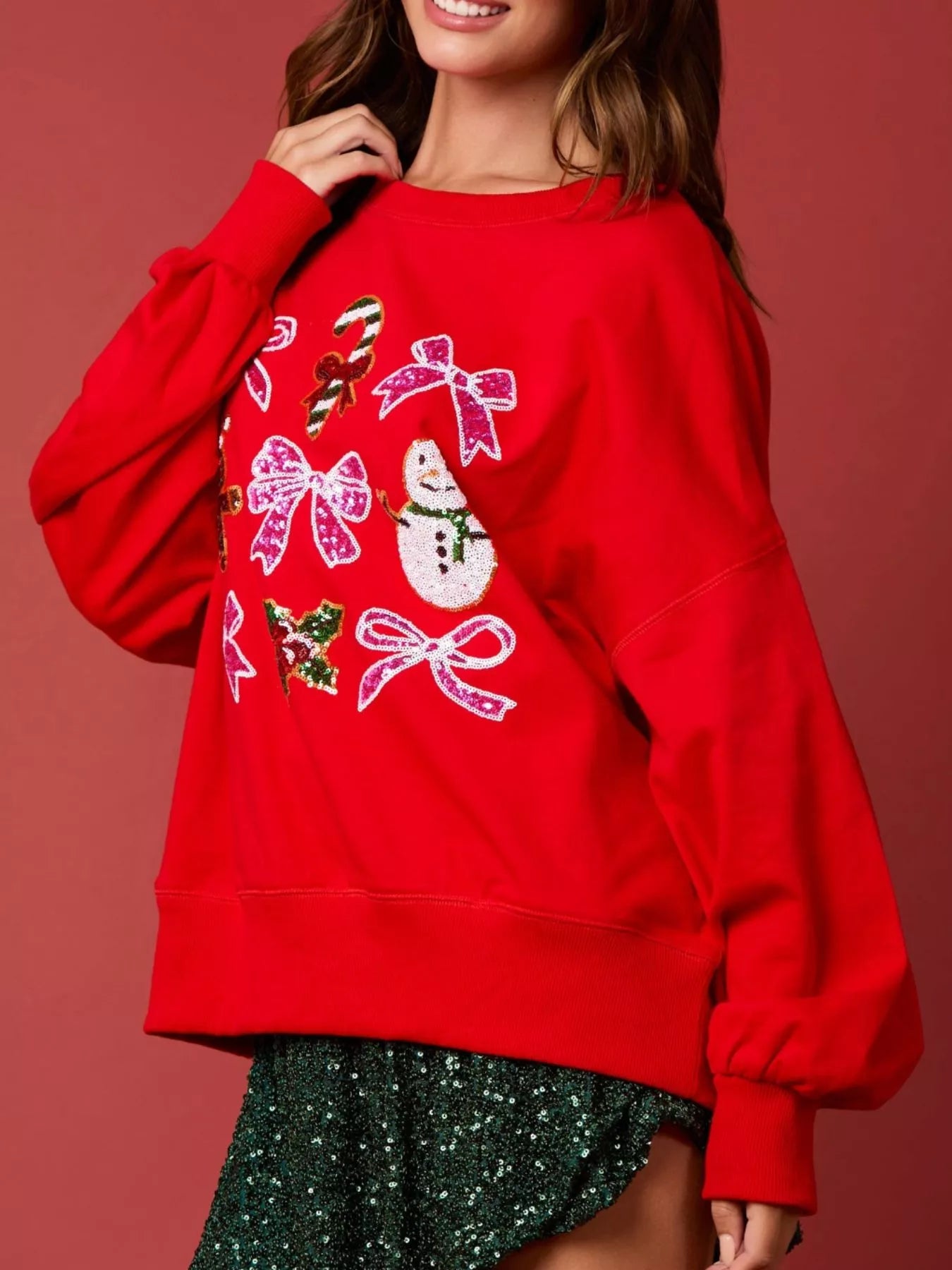 Round Neck Sweatshirt with Christmas Sequin Bow