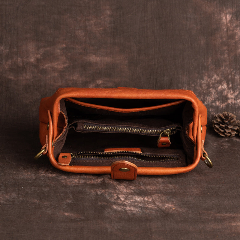 Vintage-Inspired Unisex Messenger Bag